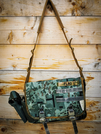 M-0169 Messenger Bag "Rick Flag" in Bravoflage