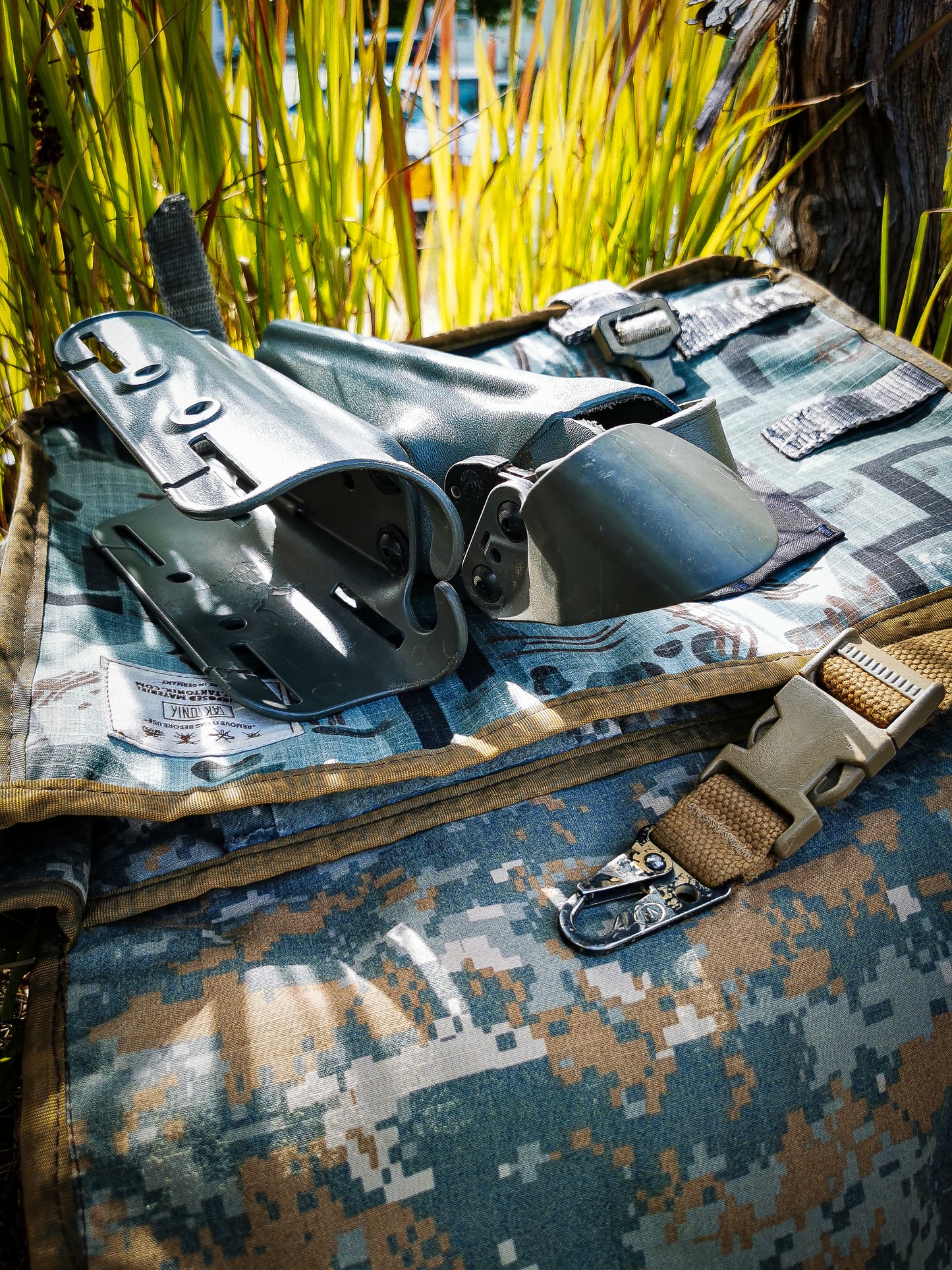 M-0169 Messenger Bag "Rick Flag" in Bravoflage