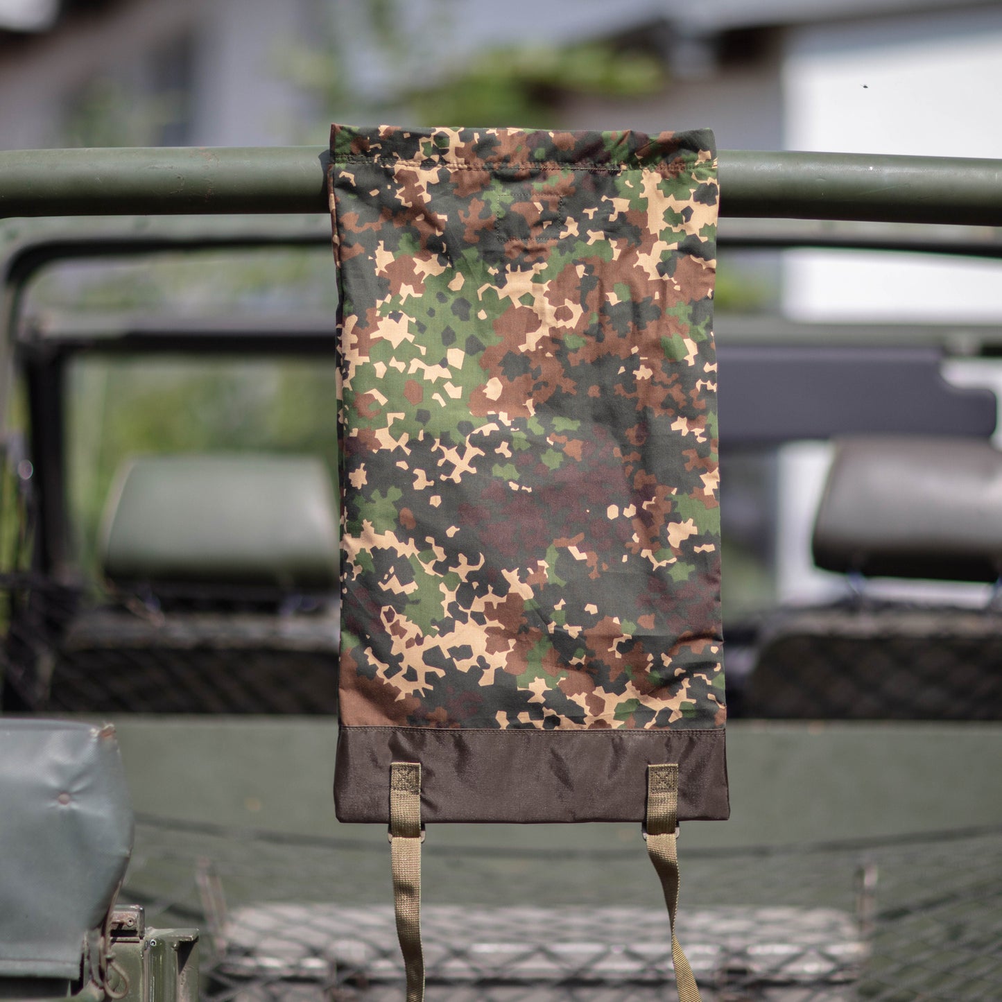 V-0130 & V-0131 Veshmeshok / Daypack in Russian Skol camouflage pattern