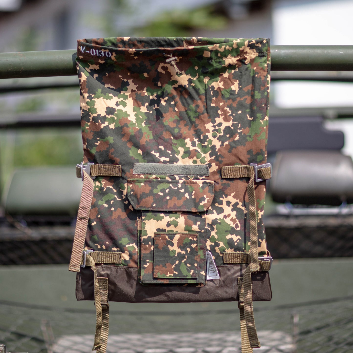 V-0130 & V-0131 Veshmeshok / Daypack in Russian Skol camouflage pattern