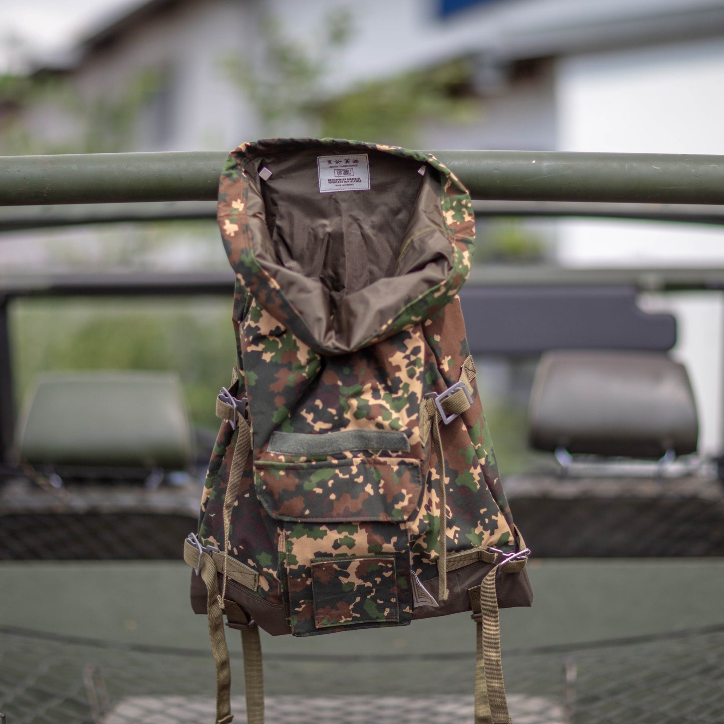 V-0130 & V-0131 Veshmeshok / Daypack in Russian Skol camouflage pattern